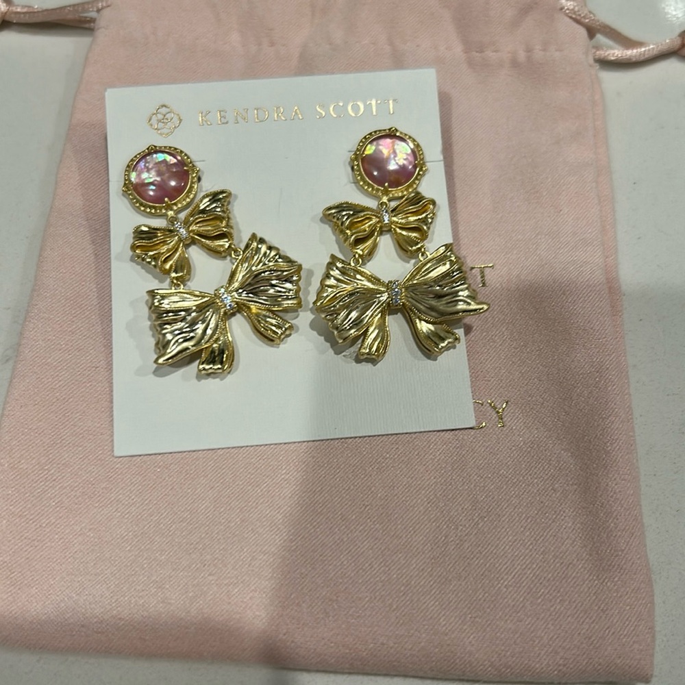 NWTLoveshackfancy Kendra Scott Collab bow earrings